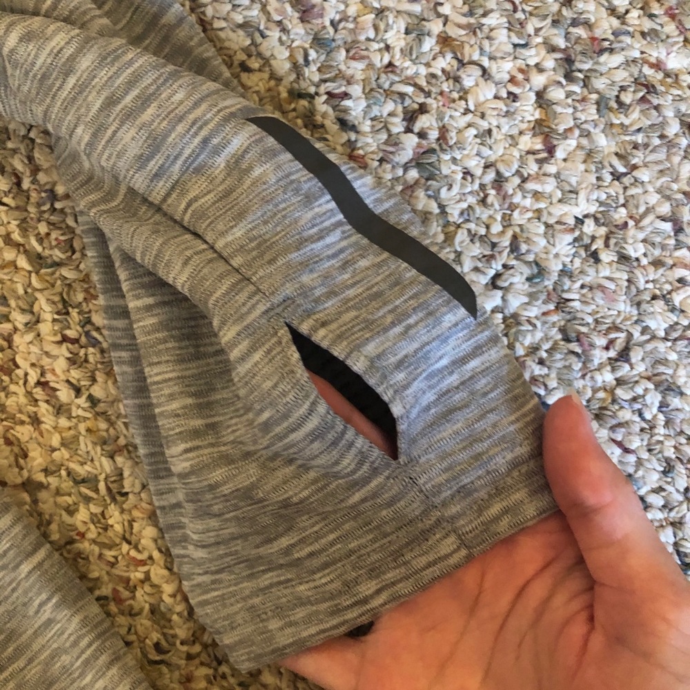 Men’s Reebok warm sweater - Picture 5 of 5